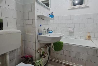 Vanzare apartament 3 camere dec, in Galati, Micro 38, centrala termica - 3
