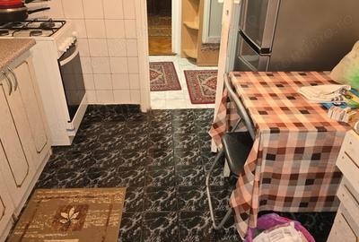 Apartament cu 3 camere decomandat în Progresul - 8