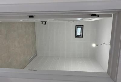 Casă cu Teren 1370 Mp în Teișani - 3