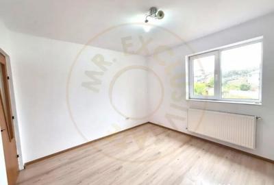 Apartament cu 3 camere decomandat în Geamăna - 4