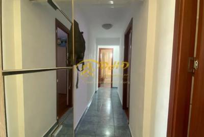 Apartament cu 2 camere decomandat în Gară