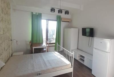 Garsonieră decomandată, mobilată în Universitate - 1