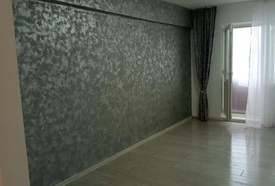 Apartament cu 4 camere decomandat în Central - 2