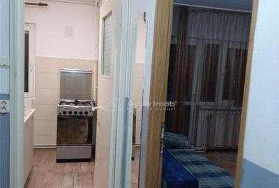 Garsonieră decomandată în Bartolomeu