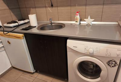 Inchiriez garsoniera strada Comuna din Paris - 6