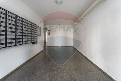 Apartament cu 2 camere semidecomandat, mobilat în Bartolomeu - 32