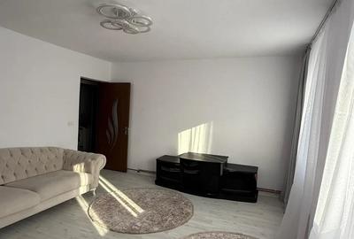 Ofer spre inchiriere ap 3 camere et3 str Minerilor(Profi) cu loc de parcare mobilat si utilat - 1