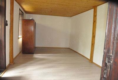 Casa de vanzare cu posibilitate de privatizare - 4