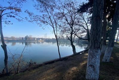 Teren 828 mp vis-a-vis de lac - langa Calul Balan - 9