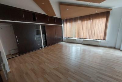 Birou, de 300 mp, în Primo - 25