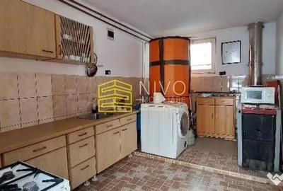 Casă cu 7 camere cu Teren 700 Mp în Praid - 18