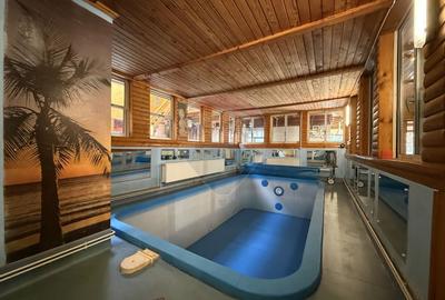 Casă cu 9 camere cu Teren 429 Mp în Central - 1