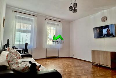 Apartament cu 2 camere decomandat, mobilat în Central
