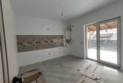 Casă cu 4 camere cu Canalizare în Central - 13