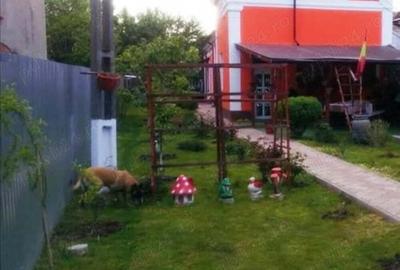 Casă cu 4 camere cu Teren 589 Mp în Roman - 3