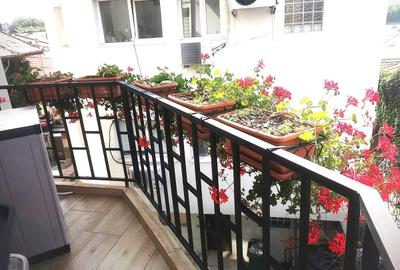 Apartament cu 3 camere semidecomandat în Central - 9