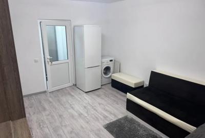Garsonieră, mobilată în CET - 3