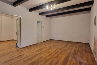 Apartament în vilă - Garaj (26mp) - intrare separată - 2