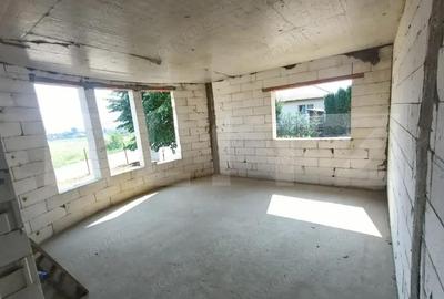 Casa la ro?u 182 mp utili 4 dormitoare + teren 438 mp, zona Orizont - 9