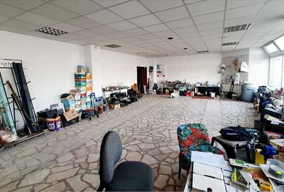 Spatiu comercial - 320 mp - 3