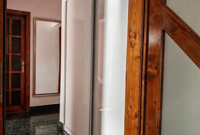 Apartament cu 3 camere decomandat, mobilat în Complex Studențesc - 1