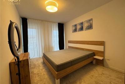Apartament cu 2 camere semidecomandat, mobilat în Central