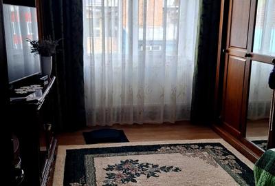 Apartament cu 2 camere decomandat în Petros - 3