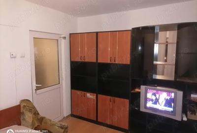 Garsonieră decomandată în Central - 8