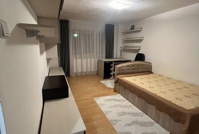 Garsonieră decomandată în Rovine - 4