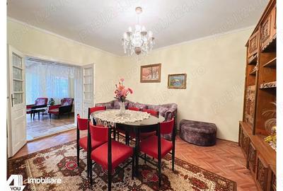 Casă cu 4 camere cu Teren 2091 Mp în Central