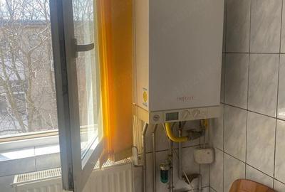 Apartament cu 3 camere semidecomandat în Central - 5