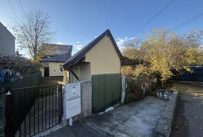 2 corpuri de Casă renovate + teren 125 mp Campina - 27