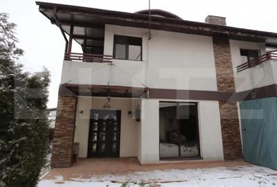 Casă cu 4 camere cu Teren 986 Mp în Central - 2