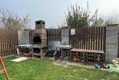 Apartament cu 2 camere decomandat în Giroc