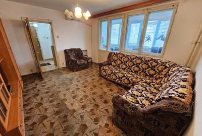 Apartament cu 3 camere semidecomandat în Gorjului - 3