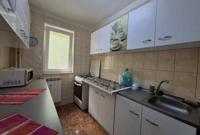 Apartament cu 3 camere semidecomandat, mobilat în Tomis Nord - 10