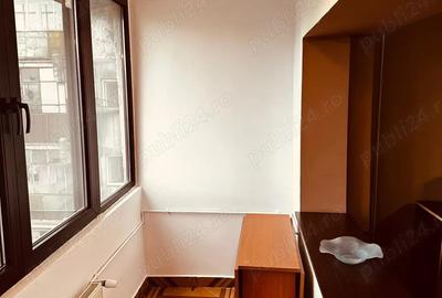 Apartament 4 camere, decomandat, Soseaua Vergului nr 11, bl. H1,SC. 1,Et 9, ap.37. Pret 130.000 euro - 5