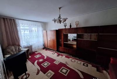 Apartament cu 2 camere semidecomandat în Fundeni