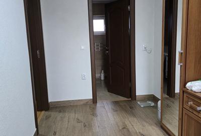 Casă cu 2 camere decomandat în Ciocârlia - 2