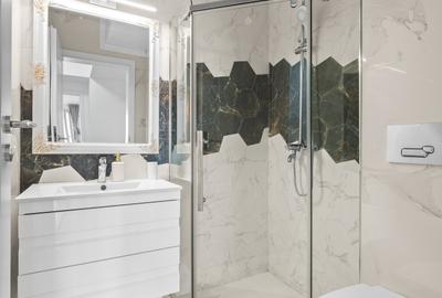 ✅Preț final: Apartament decomandat, 4 camere cu vedere la mare · Faleză Nord - 13