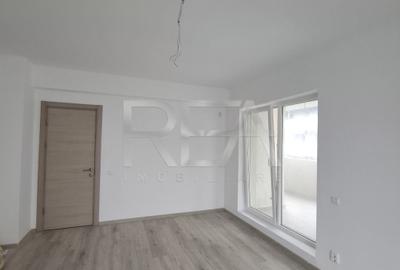 Apartament cu 3 camere decomandat în Titan - 2