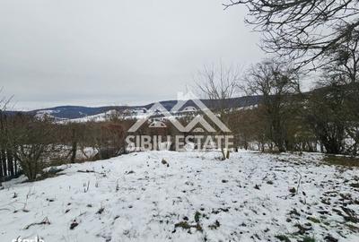 Casă cu 3 camere cu Teren 2317 Mp în Roșia - 1