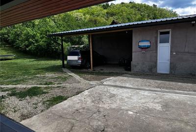 Casă cu 4 camere în Var - 1
