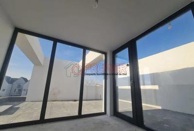 Casă cu 4 camere cu Teren 183 Mp în Central - 10