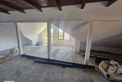 Casă cu 4 camere cu Teren 250 Mp în Valea Iașului - 14