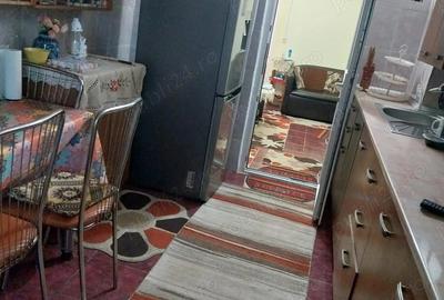 Vand apartament 3camere - 1