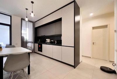Apartament cu 3 camere decomandat, mobilat în Take Ionescu
