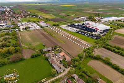 FILM! 5.000 mp teren, la marginea orasului Targu Secuiesc, aria industriala - 5
