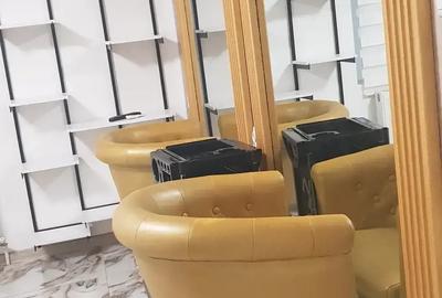 Apartament cu 3 camere decomandat în Central - 1