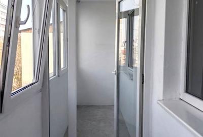 Apartament cu 3 camere semidecomandat în Zimbru - 2